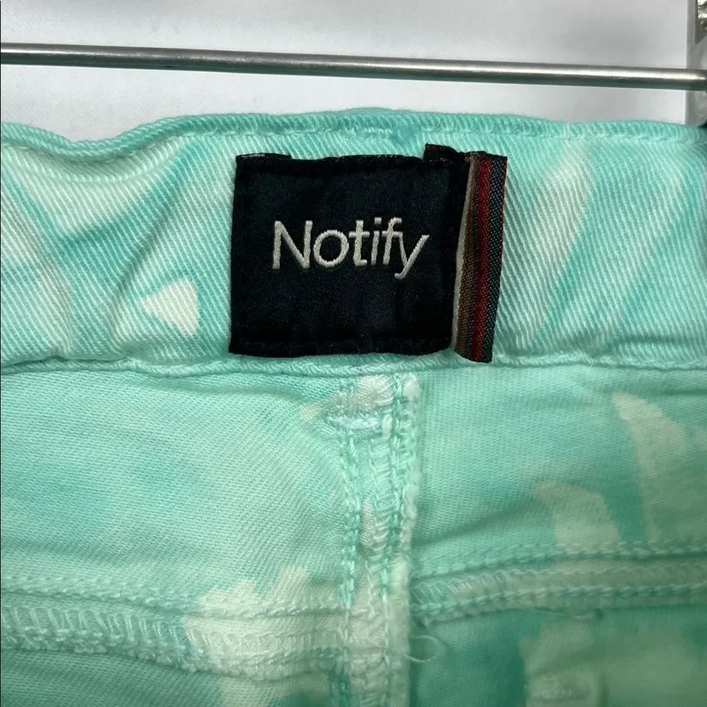 Notify Acid Green Hellabora Short denim size 4 NWT